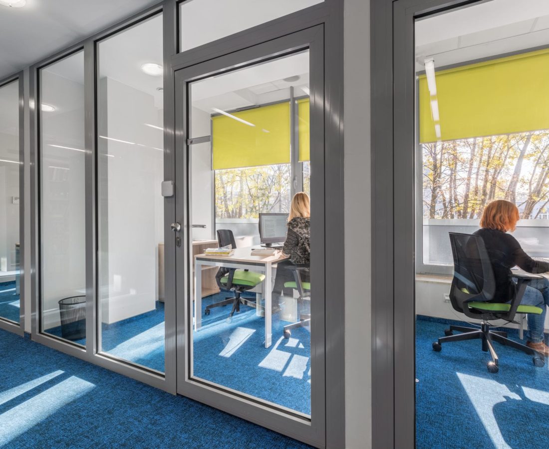 03 bureau vitre